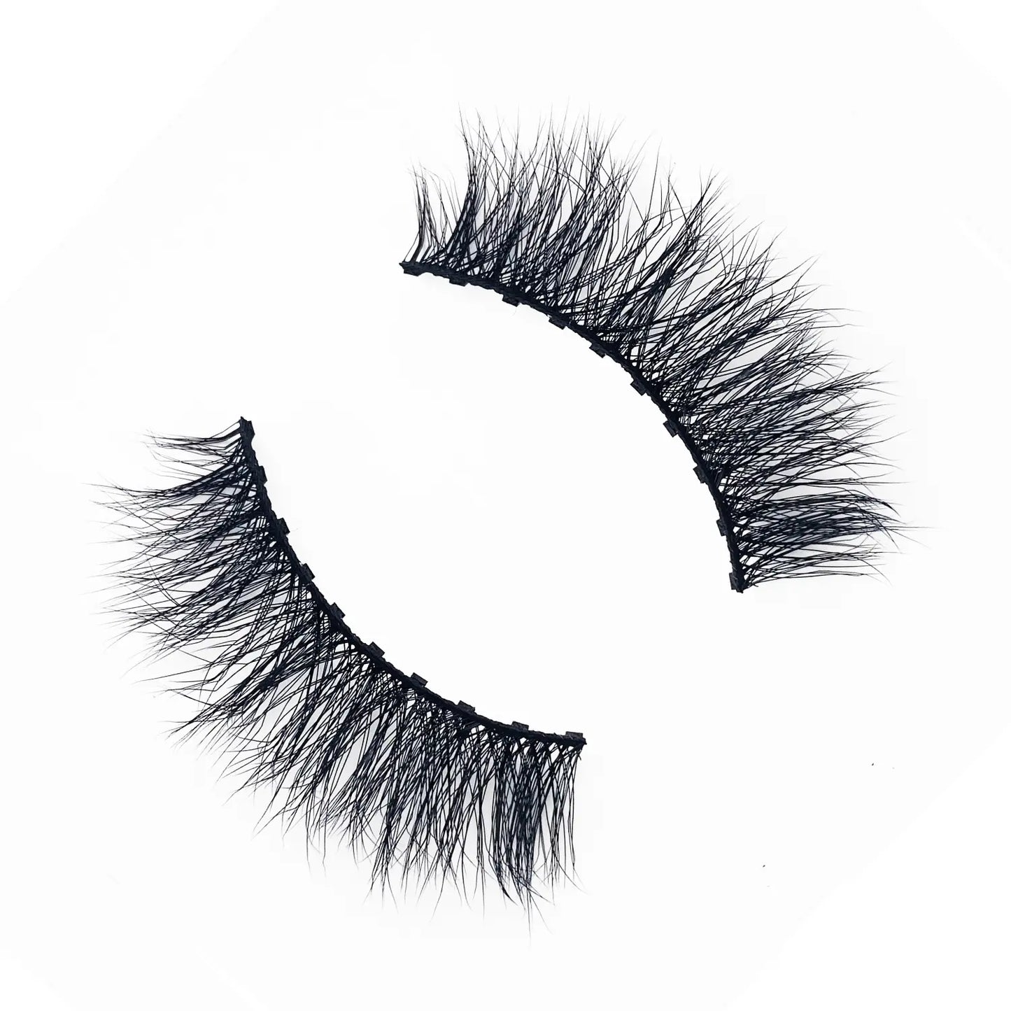 Vixen Kit - Magnetic Lashes and eyeliner -